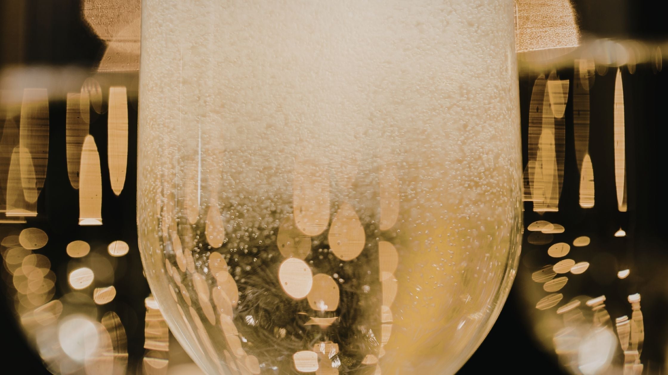 Wein und Musik: Die perfekte Symphonie für die Sinne